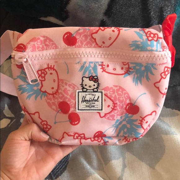 Hello Kitty Handbags - Hello Kitty Fanny Pack